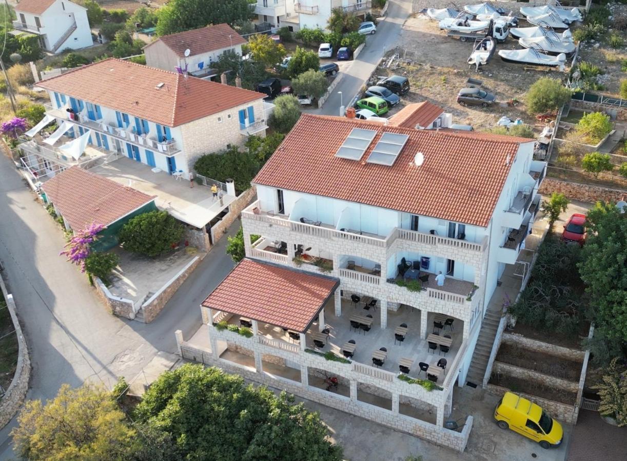 Pansion Braco Bed & Breakfast Zavala Dış mekan fotoğraf